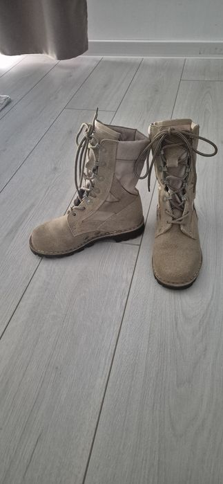 Bocanci militari