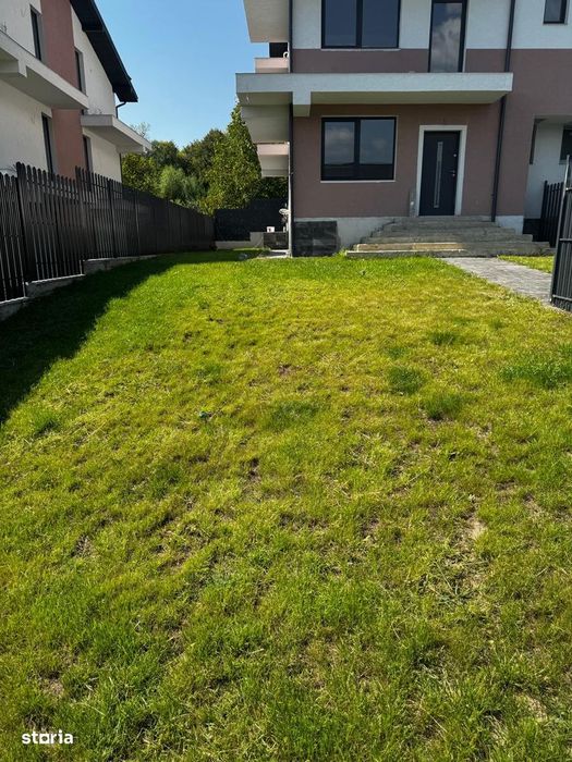 Vilă Duplex de Vis în Poiana Câmpina, Aer Curat, Liniște și Natură