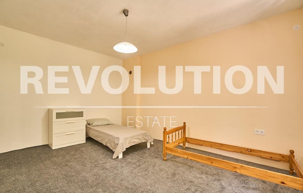 Дава се под наем Тристаен апартамент в Пловдив, Каменица 1 - 100 кв.м за 350 € - Снимка #2