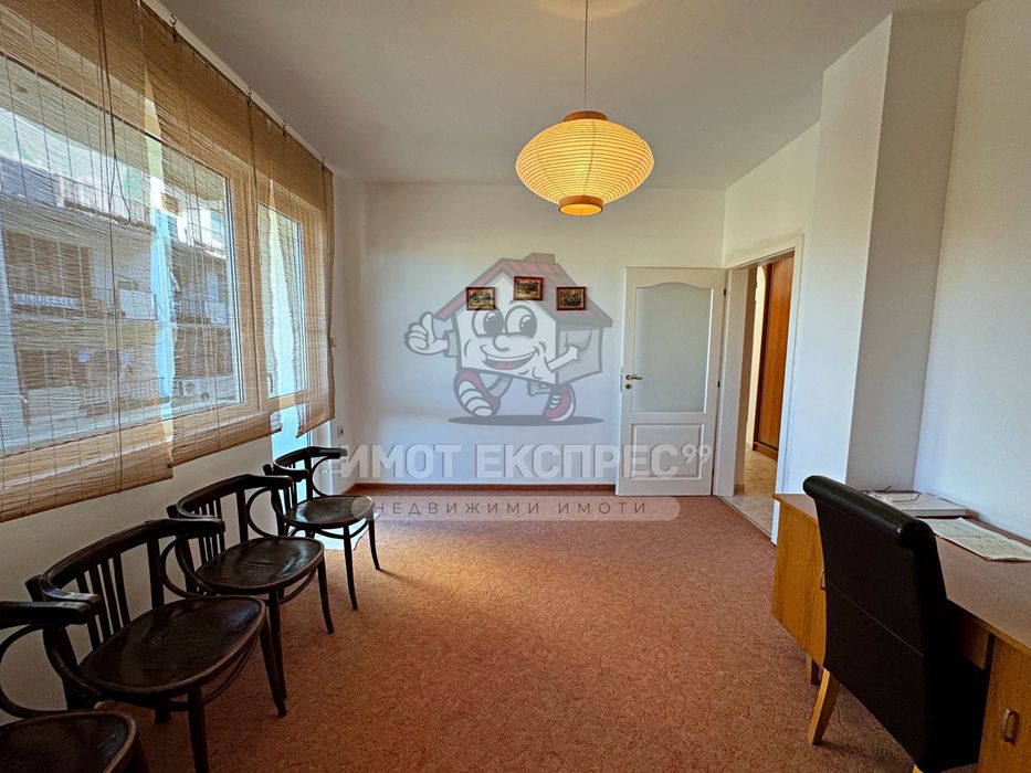 Продава се Многостаен апартамент в Асеновград - 132 кв.м за 626 €/кв.м - Снимка #17