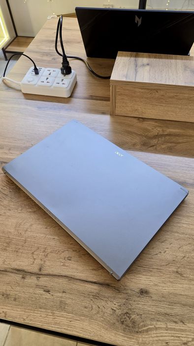 Офисный ноутбук Acer Aspire 5