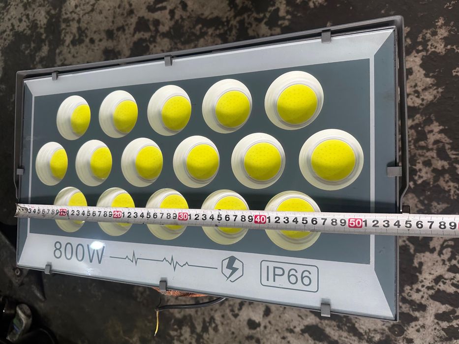 Продам прожектор