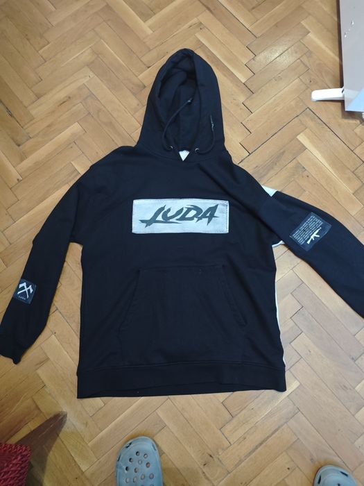 Горнище на Luda .