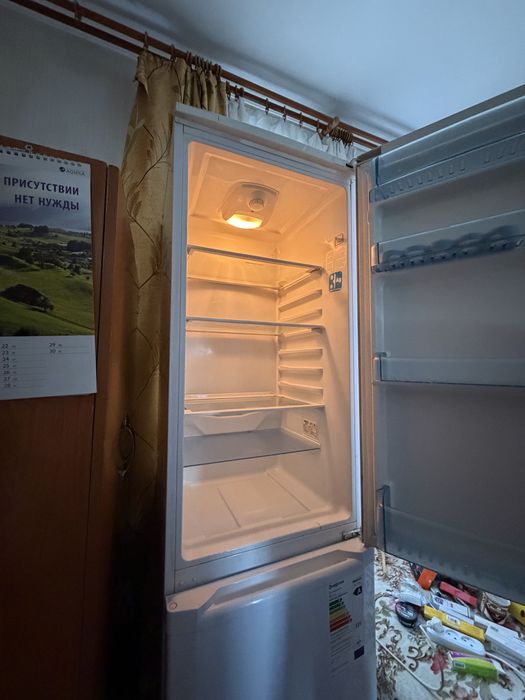 Продам холодильник