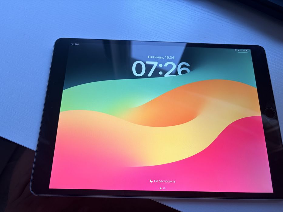 Като нов Apple iPad Pro 10.5” 256GB Wi-Fi + Cellular (SIM карта)