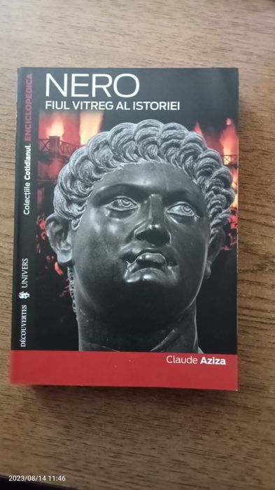 Toate 3 volume costă 25 lei