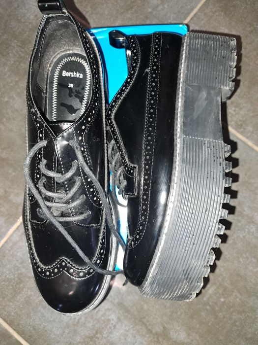Pantofi Bershka 38