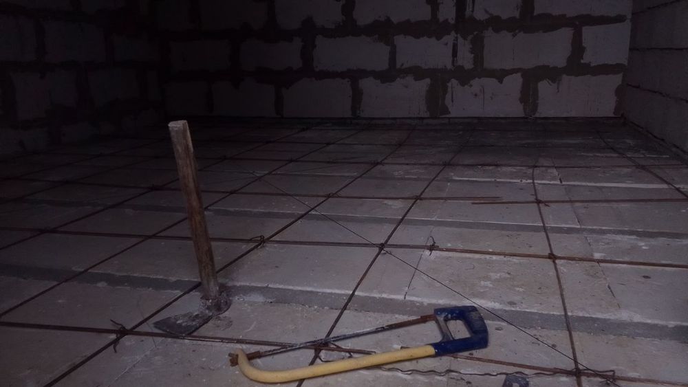 Бетон болор , лага сотилади .