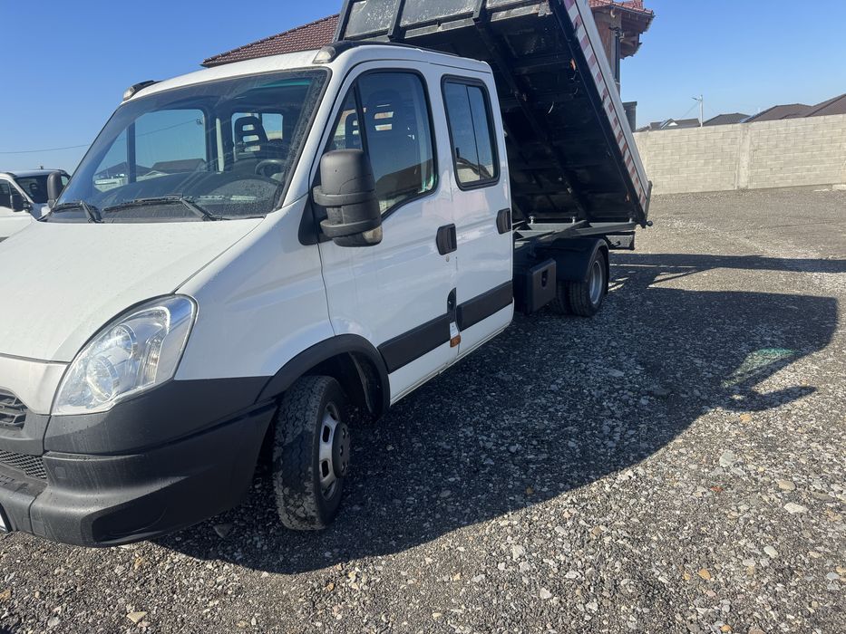 Iveco basculabil cu 7 locuri