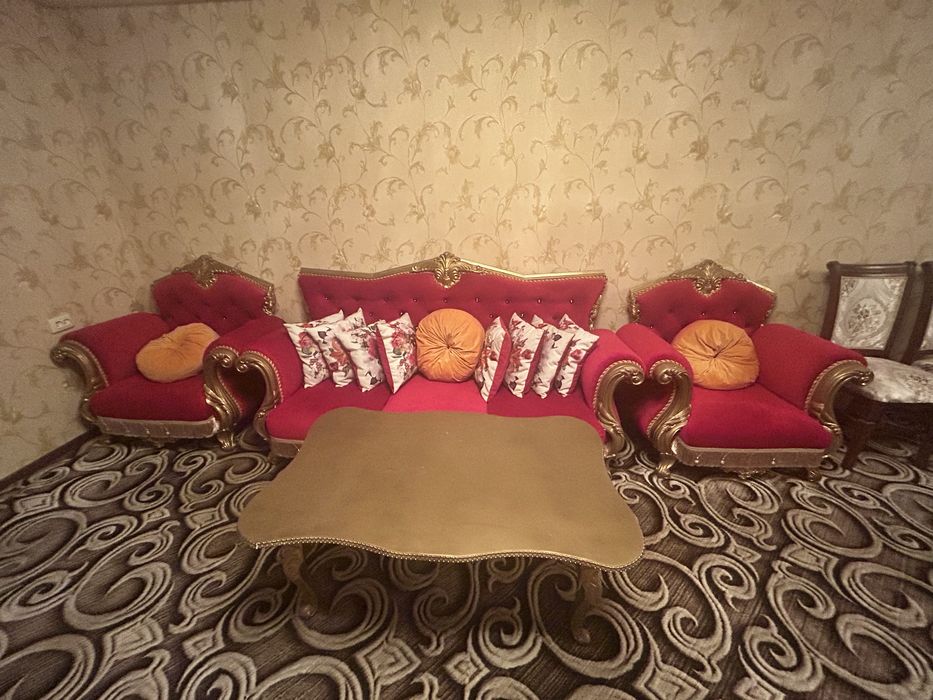 Диван с креслами