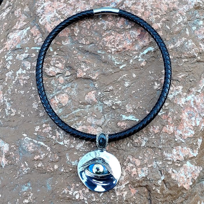 Глаз подвеска(чокер) из серебра