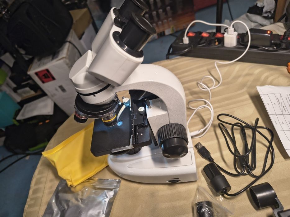 Бинокулярен микроскоп, Mmgoqqt, Метален, 40X-5000X, 3 обектива, LED ос