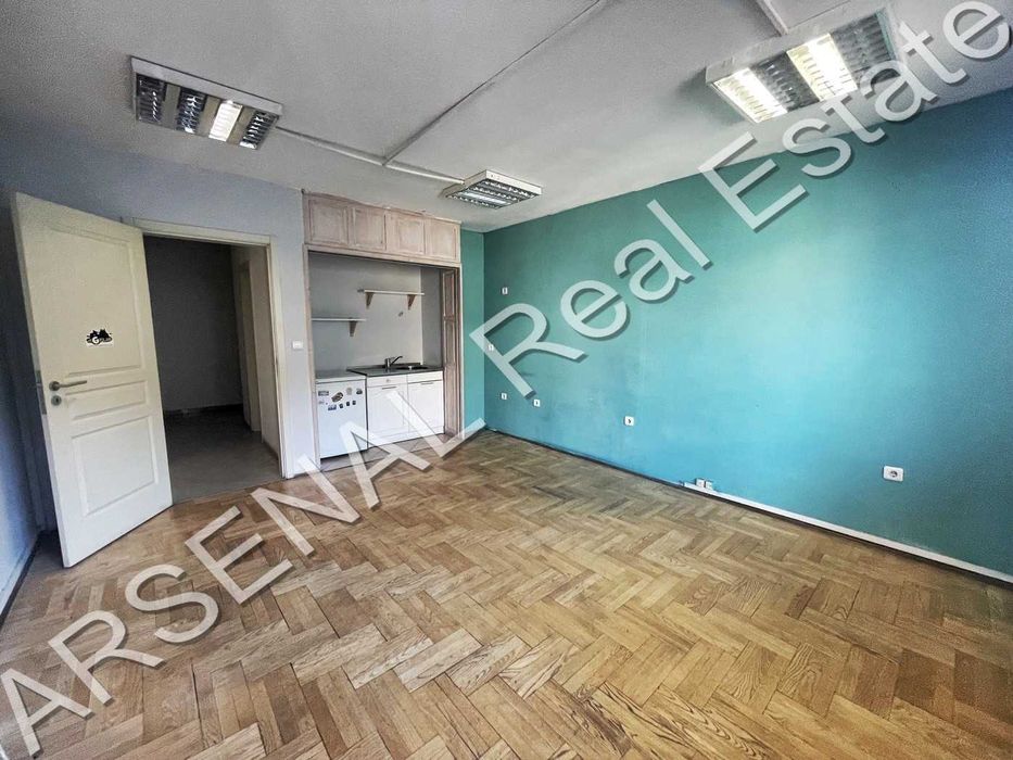 Офис под наем, Лозенец