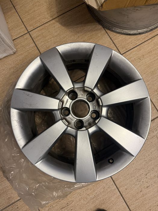 Vand jante aliaj  (16)  VW ( Bettle,Bora,Golf 4)  originale