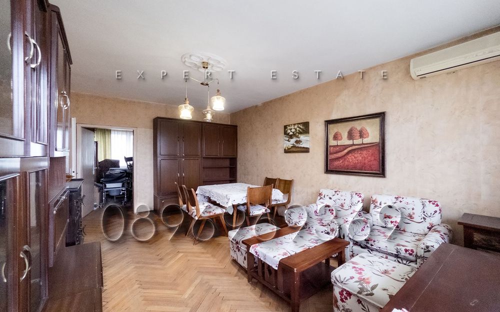 Продава се Тристаен апартамент в Варна, Операта - 100 кв.м за 1650 €/кв.м - Снимка #1