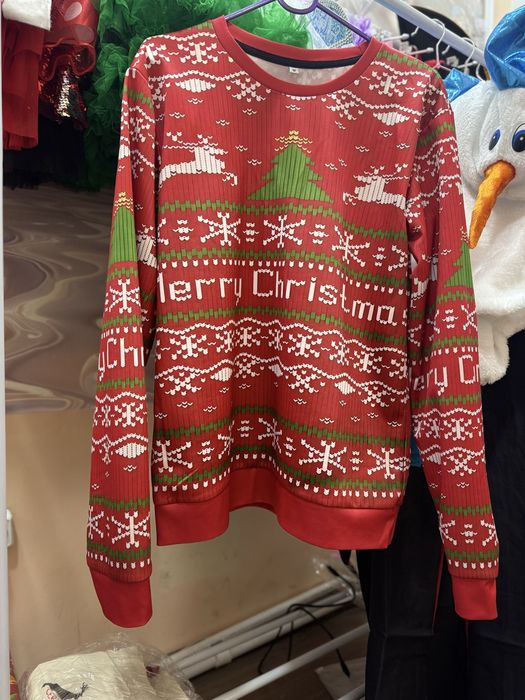 Распродажа! Новогодний свитер