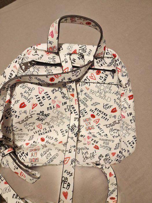 Нова кожена раница Parfois