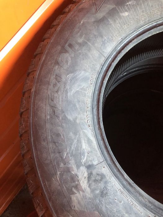 Покрышка зимныи 16