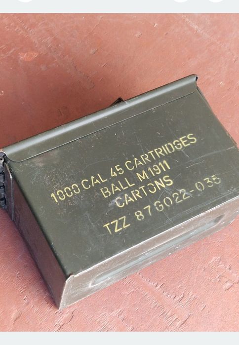 Canistra bună metalica 20L Army și lada muniție vechi armată