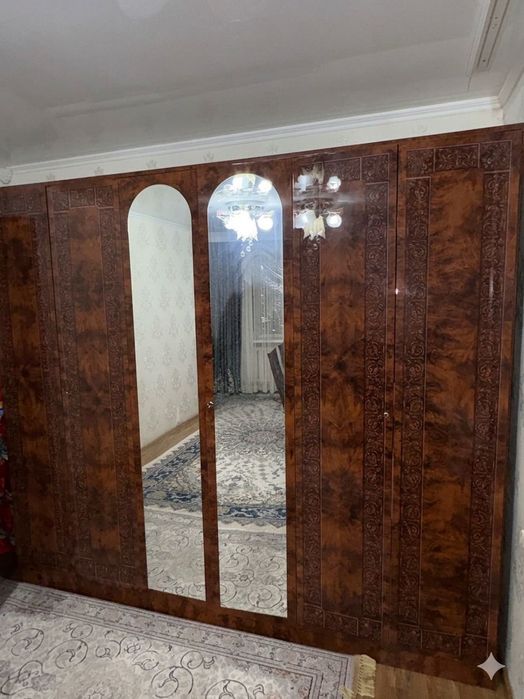 Спальный гарнитур