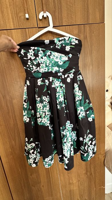 Платье на вечер в отличном состоянии