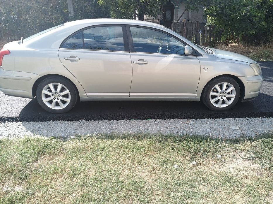 De vânzare Toyota avensis t25 d4d detali 0768419799