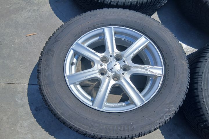 Jante aliaj cu anvelope 16 - set 7JX16H2 215/70R16 7JX16H2 215/70R16