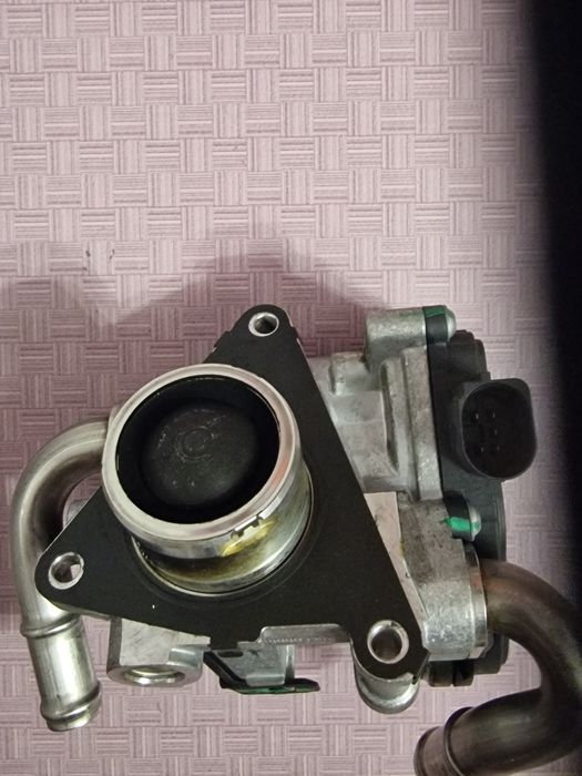 Supapa EGR Passat B8 2015-2020