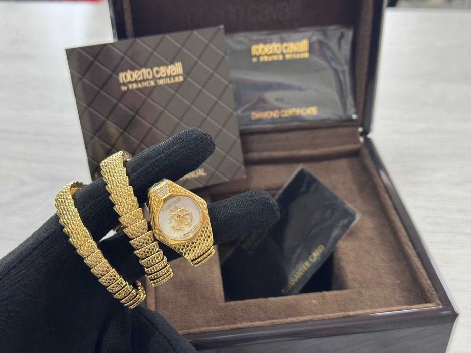 Дамски часовник Roberto Cavalli by Franck Muller с диаманти