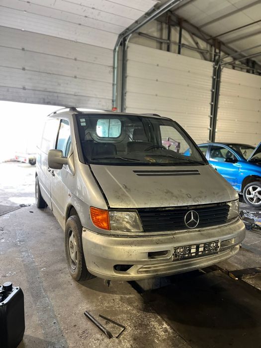 Dezmembrez Mercedes Vito 2.2 Diesel