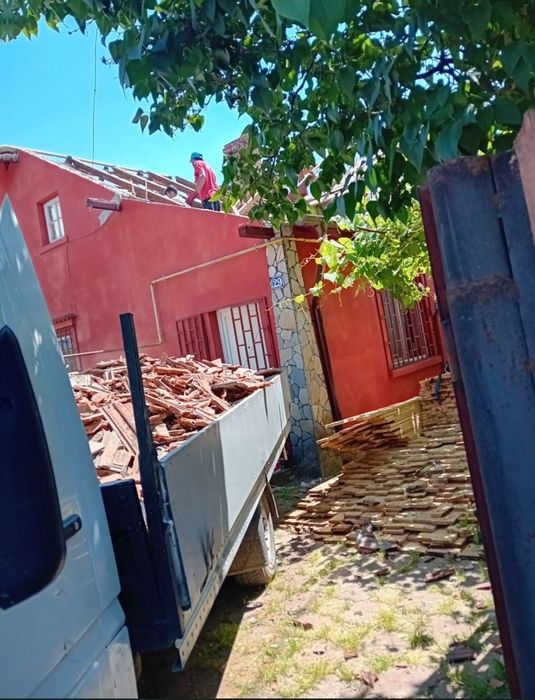 Eliberăm apartamente, curți și garaje | Ridicare mobilă, moloz și deșeuri