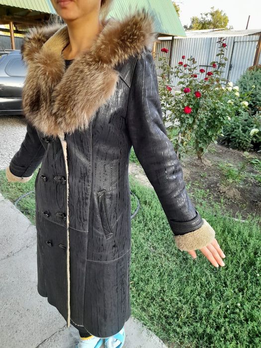 Дубленка чёрная с мехом