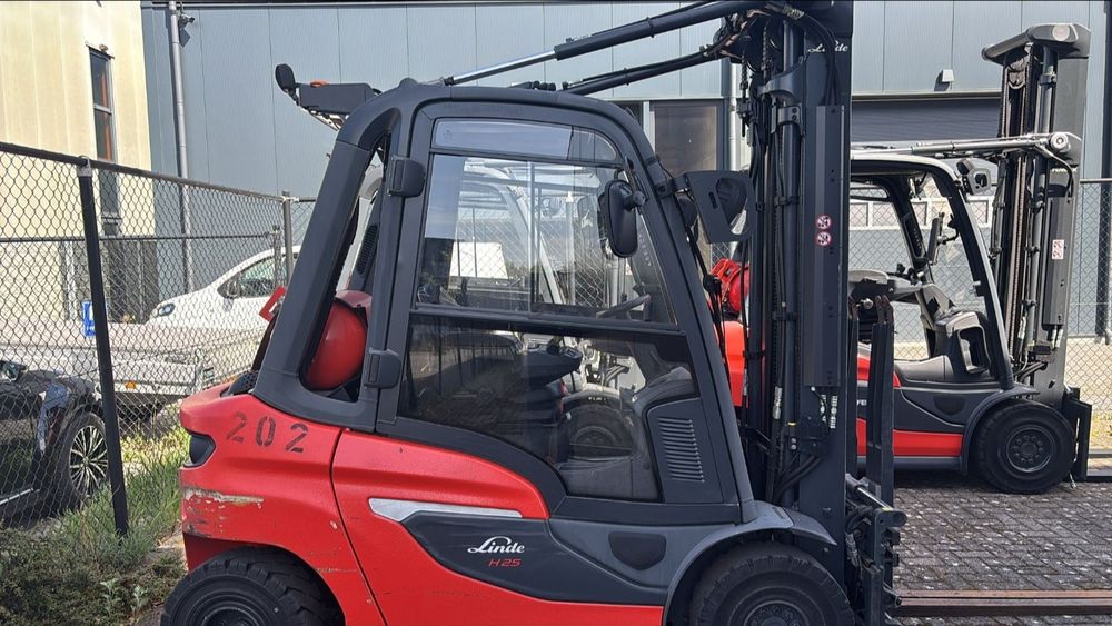 2022 Motostivuitor / Stivuitor LINDE H25T - 01   GPL