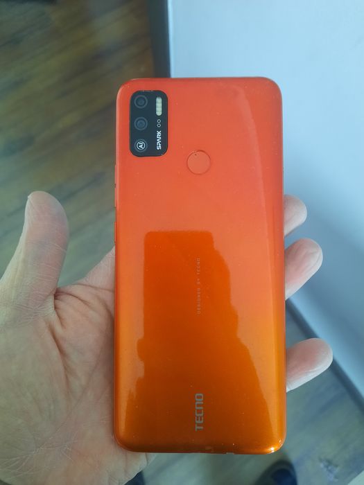 Продам телефон TECNO SPARK 5Air