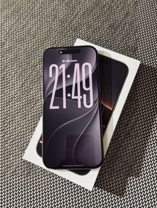 Продаю iPhone 16 pro