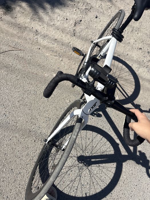 Fixed gear JIXF.