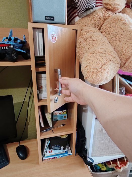 Продам письменный стол