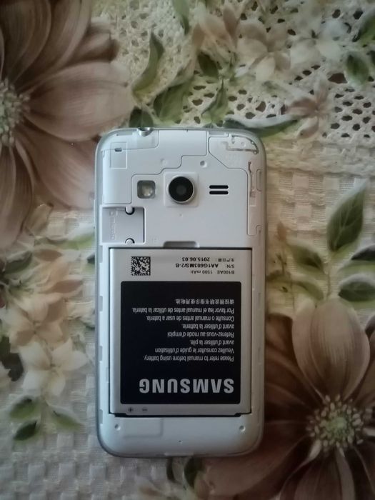 Телефон samsung galaxy здрав дисплей и батерия, за преинсталация