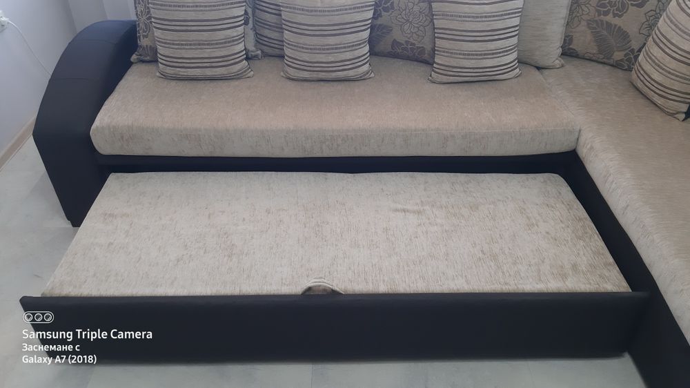 Ъглов диван с опция за спалня