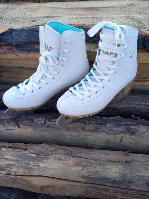 Продам коньки 39-40 р