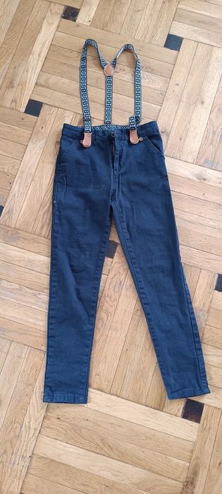 Детски дънки и панталони с тиранти