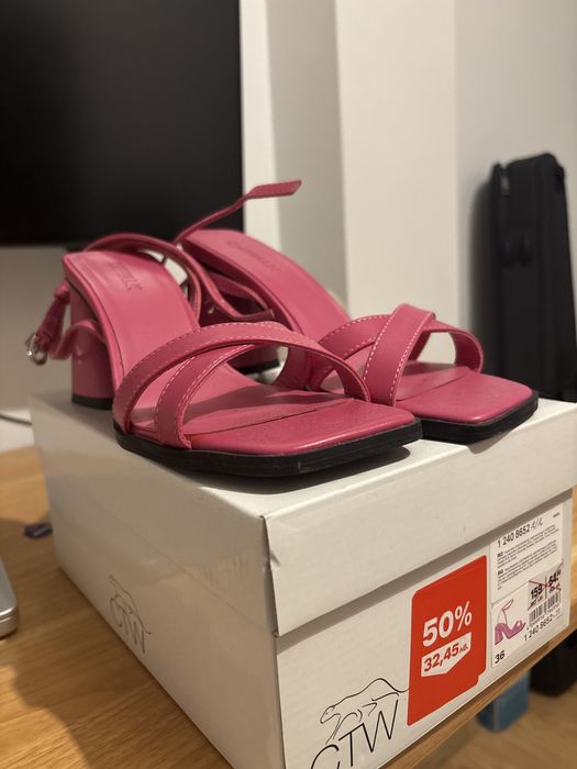 Обувки ctw, носени няколко пъти за поводи