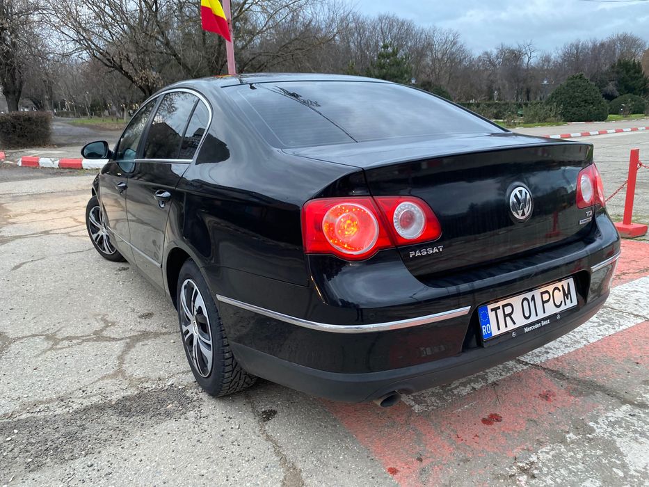 Vând Volkswagen Passat 1.6 TDI Bluemotion