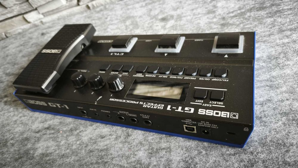 Procesor chitara electrica multi-efect BOSS GT-1 -Garantie