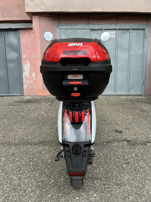 Scuter Electric Niu Gt & Super Soco Full Led Alarma Impecabil ca nou