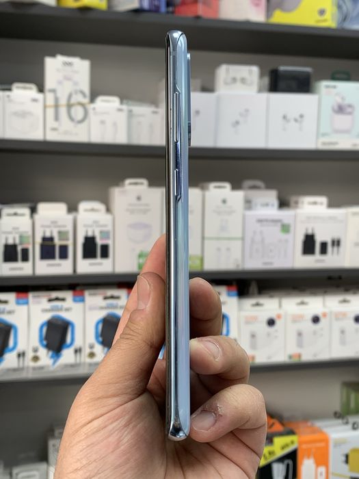 Samsung s20 12/128 gb