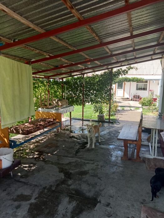 Продаеться отдельный дом