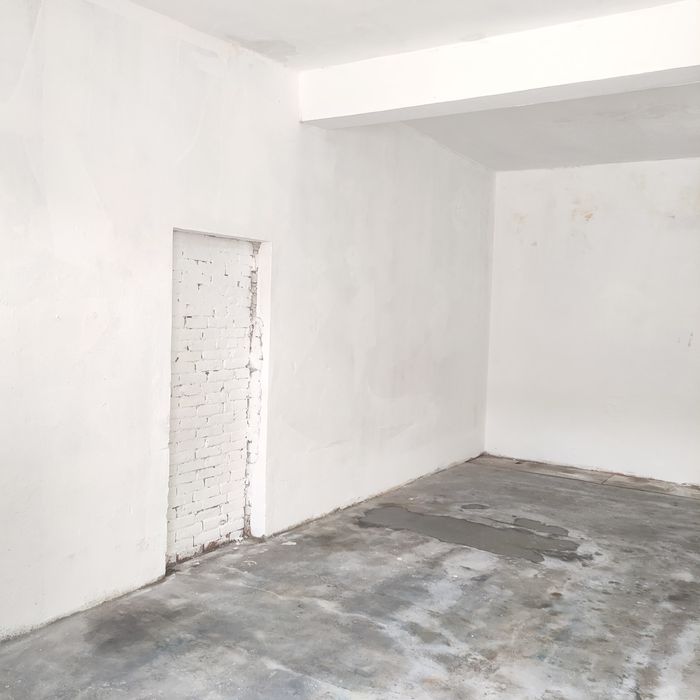 Închiriez convenabil Hala