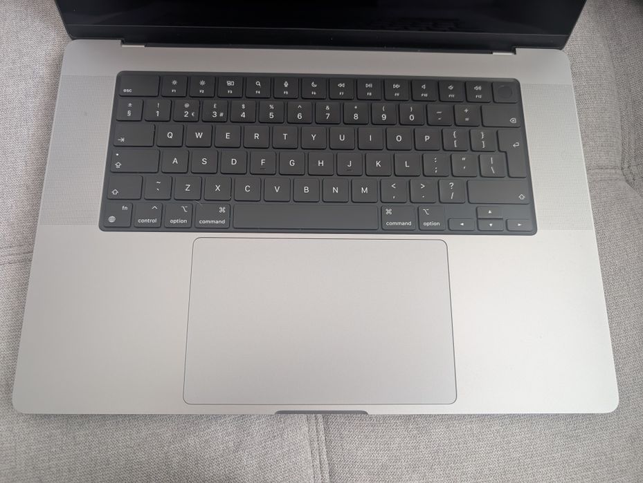 Лаптоп Macbook PRO 16 M1 PRO 32GB 512GB КАТО НОВ