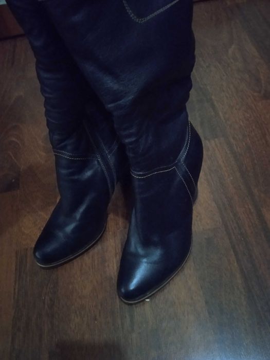 Женские кожаные сапоги с мехом